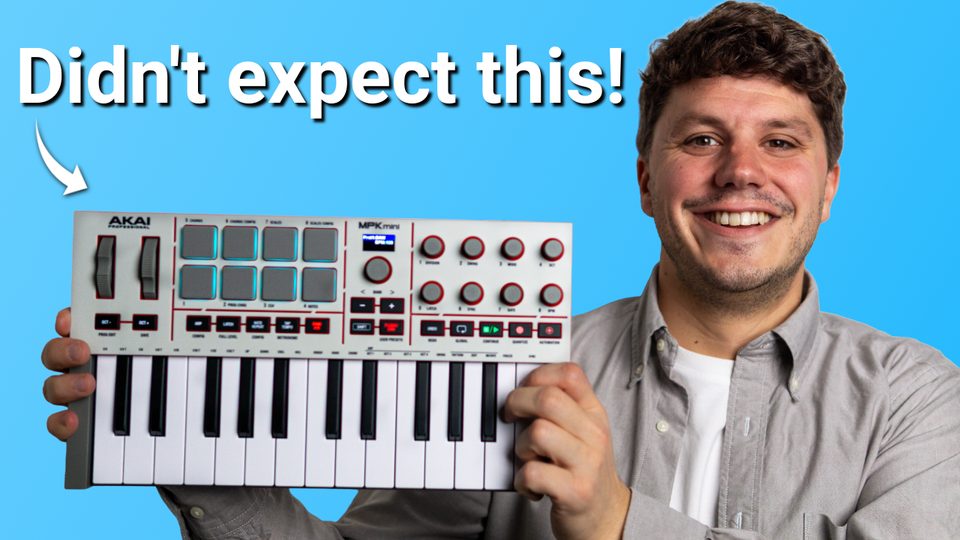 Video thumbnail: Philipp smiling and holding the AKAI MPK mini IV, text “Didn’t expect this!”